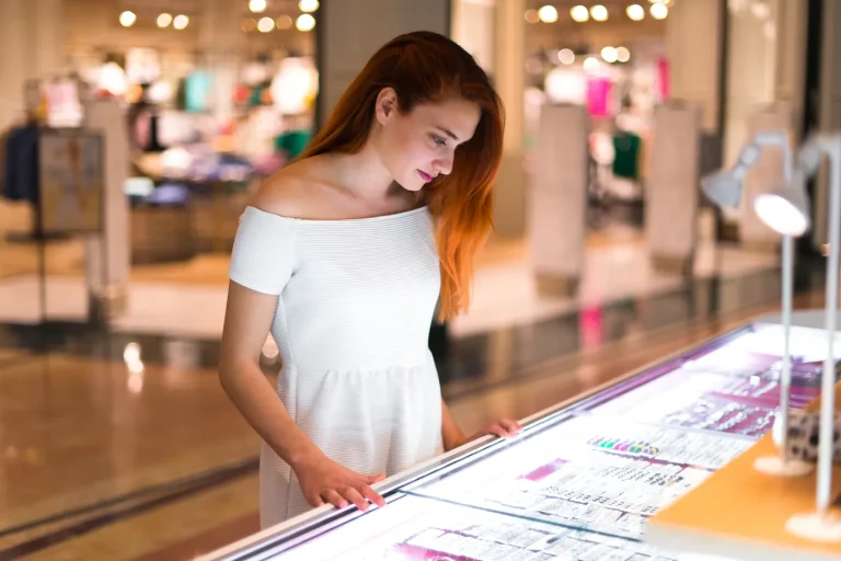 Comprendre le shopper marketing : stratégies pour capter l’attention en magasin